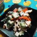 たまさぶろうの部屋's cooksnap of when they made 蒸し鶏と塩昆布のサラダ*梅マヨわさび*.