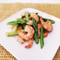 Satoco❋'s cooksnap of when they made ちょこっとおつまみ海老とアスパラの炒め物.