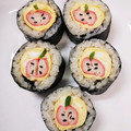4児男子母さんの台所's cooksnap of when they made 巻いて②♡カニカマりんごの卵焼き巻き寿司.