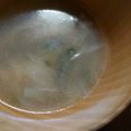 クックKWGN1I☆'s cooksnap of when they made 鳥手羽の出汁スープ.