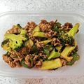 みちゃこmisako's cooksnap of when they made ブロッコリーとひき肉の味噌炒め.