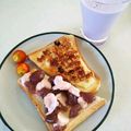 島猫。's cooksnap of when they made 甘党満足☆あずきクリチートースト☆.