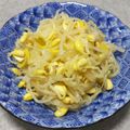 こむぎぱくぱく's cooksnap of when they made 赤と白の豆もやしナムル～～　.
