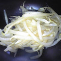 りょーまっち's cooksnap of when they made 簡単もやし炒め.