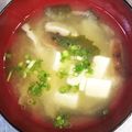 ムーミン☆ママ's cooksnap of when they made 玉葱、椎茸、ワカメ、豆腐の具沢山味噌汁.