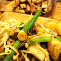 クックN0E431☆'s cooksnap of when they made 安いステーキ肉が簡単に絶品もやし炒め添え.