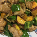 とっとのキッチン's cooksnap of when they made 鶏肉とさつまいもの照り焼き炒め.