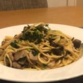 まなち0000's cooksnap of when they made 豚と茸の塩昆布ガリバタポン酢パスタ♡.