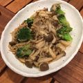 ひかゆまま's cooksnap of when they made ＊秋香るえのきとしめじのバター炒め＊.