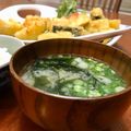 Superlittleboo's cooksnap of when they made シンプル♪わかめの味噌汁.