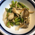 みーたん♡h's cooksnap of when they made 舞茸と小松菜のにんにくしょうゆバター炒め.