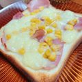 928るびすけ☆☆'s cooksnap of when they made コーンとベーコンのチーズトースト.