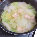 お料理勉強中、、's cooksnap of when they made ほっこり❤️白菜と鶏のスープ.