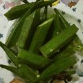 Yurinnko♩'s cooksnap of when they made 簡単！オクラのゴマ油、塩炒め.