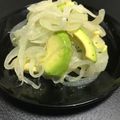 ☆GSSQHY☆'s cooksnap of when they made 玉ねぎアボカドサラダ.