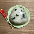 ☆あいちゃん's cooksnap of when they made ダシダでがっつりわかめとごま油のおにぎり.