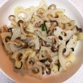 ★ＡＹ★'s cooksnap of when they made レンコンとエリンギのコンソメ炒め.