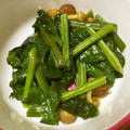 さおりん@料理特訓中's cooksnap of when they made なめこと縮みほうれん草のバター炒め.