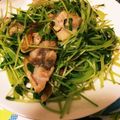 バナナ22's cooksnap of when they made 5分で完成☆豆苗と豚バラ肉の塩炒め.