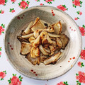 ☆★Tae☆★'s cooksnap of when they made 鶏皮焼き大根♪塩で♪簡単シンプル！.