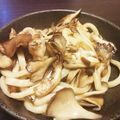 ミィ助♪'s cooksnap of when they made フライパン1つ材料費150円舞茸うどん.