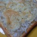 みい５２１２'s cooksnap of when they made しらすチーズトースト.