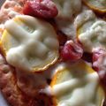 happykote's cooksnap of when they made ズッキーニとウインナーのピザ☆.