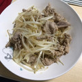 かよばぁ's cooksnap of when they made 簡単♪豚肉ともやしのしょうが炒め.