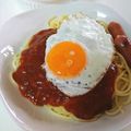 2児ママみきてぃ's cooksnap of when they made 目玉焼きのせミートソーススパゲティ♪.