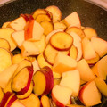 BENA_JIN's cooksnap of when they made 【簡単つくおき】さつまいものリンゴ煮.