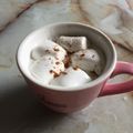 姉ぶた's cooksnap of when they made 喉の痛みに マシュマロミルク♡.