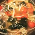 y_u♡'s cooksnap of when they made もやし☆トマト☆わかめの中華スープ.
