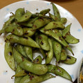 さとchan☆'s cooksnap of when they made まるごと枝豆 ガーリック醤油炒め.