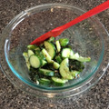世界一からエミリー's cooksnap of when they made 簡単☆きゅうりとわかめのマスタード酢の物.