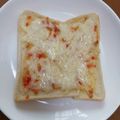 SUNMOONMOM's cooksnap of when they made スイートチリマヨ＆チーズのトースト.