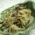 シロノワール's cooksnap of when they made たっぷり食べたい★モヤシの塩昆布和え♪.