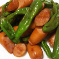 こむぎぱくぱく's cooksnap of when they made 超簡単！ししとうとウインナーの炒めもの♪.