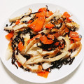 めいめい☆☆☆'s cooksnap of when they made 人参とちくわのゴマ昆布和え.