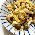 甘味に溺れたい's cooksnap of when they made 梨湖の簡単時短!しめじ卵.