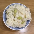 クックJHFDSY☆'s cooksnap of when they made 塩と出し昆布だけ！黒枝豆ご飯。.