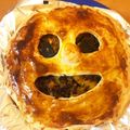 harutop's cooksnap of when they made 子供大好き★カレーパンプキンお化けパイ.