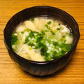 Asato★'s cooksnap of when they made ☆えのきと油あげと玉ねぎのお味噌汁☆.