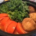 makikoyoga's cooksnap of when they made ケールとチキンときのこたっぷりのトマト鍋.