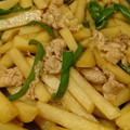 翔真と慶太ママ's cooksnap of when they made ピーマンとじゃがいもの細切り炒め.