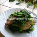 びーこちゃん's cooksnap of when they made 菜の花とベーコンのオイマヨ炒め.