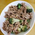 ☆hiroppy☆'s cooksnap of when they made ブロッコリーと牛肉のオイスターソース炒め.