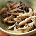 低カロ探検隊's cooksnap of when they made しめじの胡麻和え.