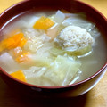 hitotaaan's cooksnap of when they made 市販のつみれを使った簡単スープ.