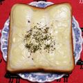 こげ岡's cooksnap of when they made 火を使わない！簡単グラタントースト.