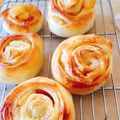 azurinmama's cooksnap of when they made 焼きりんごパン.